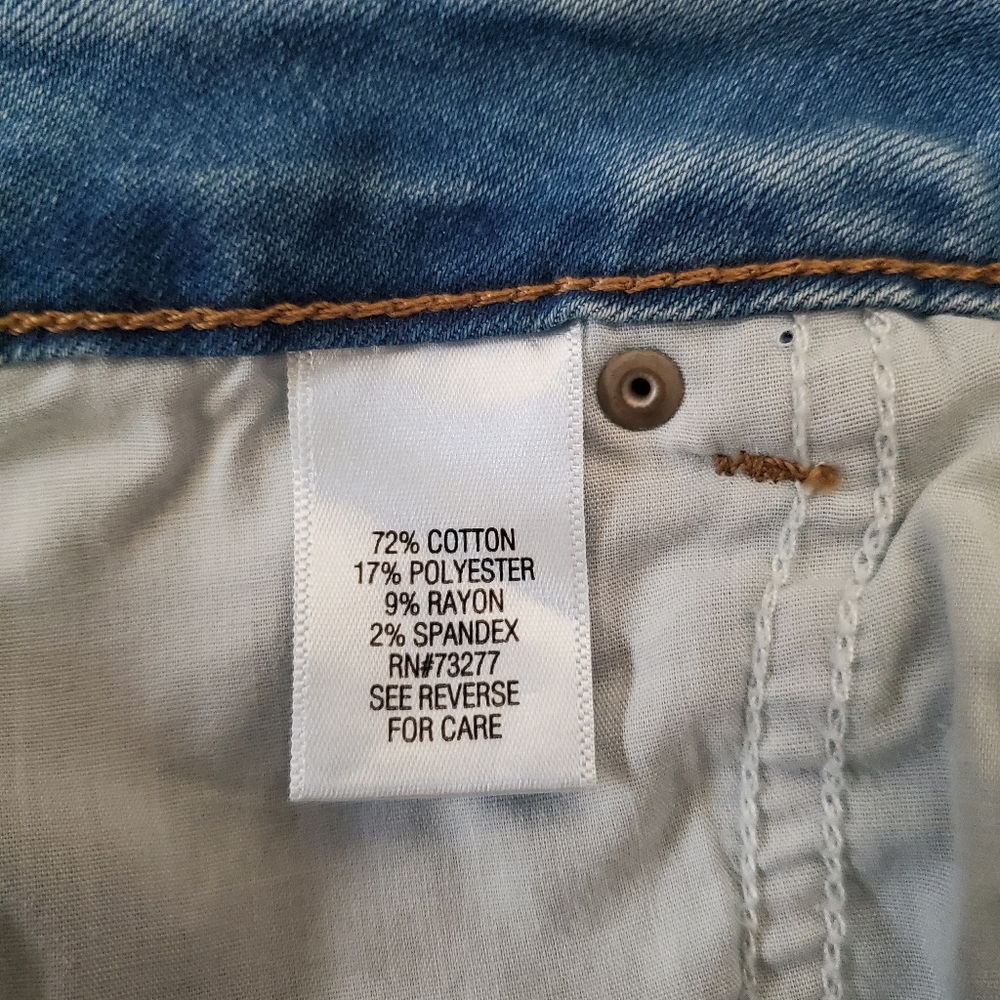 High Rise Basic Shorts - Picture 4 of 8